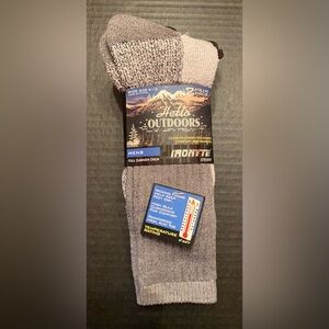 Hello Outdoors 2 Pair Full Cushion Crew Socks Gray Men's 6-12